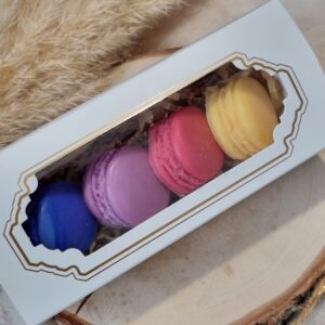 Coffret macarons – déclinaison de Monoï